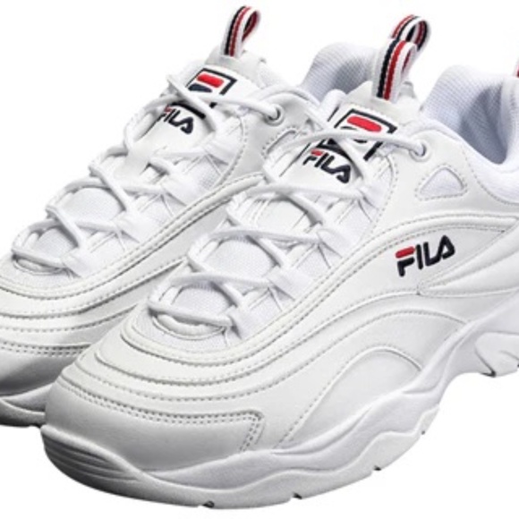 Fila Dissaray Sneakers size W9 - Picture 1 of 7